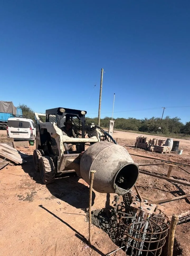 Hormigonado de jaula con trompo